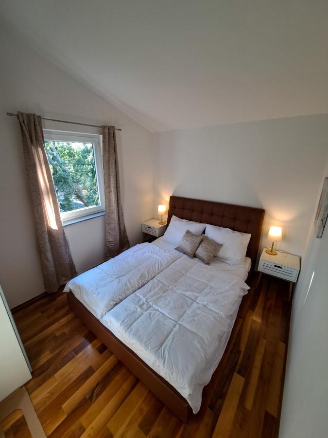 Apartments Villa Sotlar With Pool Umag Dış mekan fotoğraf